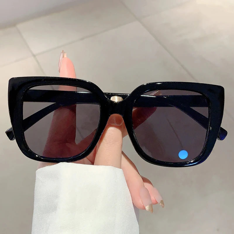 Stylish women's sunglasses different colors