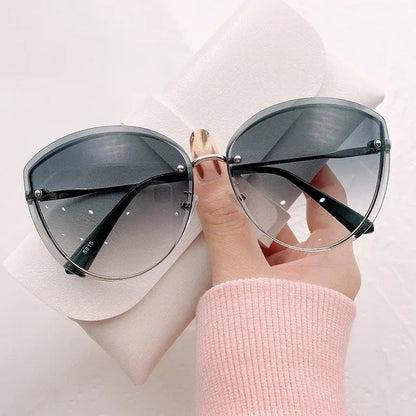 Women's frameless sunglasses different colors