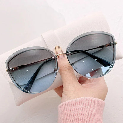 Women's frameless sunglasses different colors